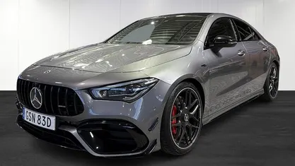 Svart Begagnad 2023 Mercedes CLA45 AMG AMG Sedan | 589 500 kr (Marknadspris)