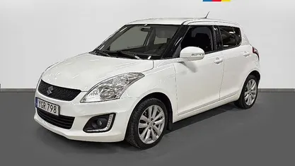 Vit Begagnad 2017 Suzuki Swift Halvkombi | 69 500 kr