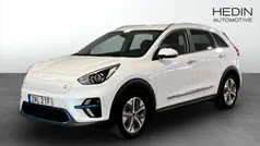 Vit (white) Begagnad 2021 Kia e-Niro Advance SUV | 269 900 kr (Marknadspris)