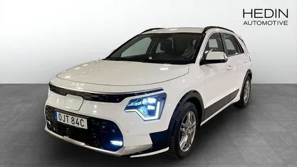 Vit Begagnad 2022 Kia Niro SUV | 309 900 kr (Marknadspris)