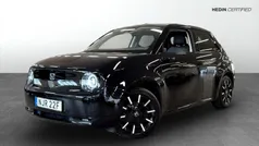 Svart Begagnad 2021 Honda e Advance Halvkombi | 214 900 kr (Marknadspris)