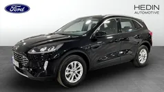 Svart Begagnad 2023 Ford Kuga Titanium SUV | 269 900 kr (Marknadspris)