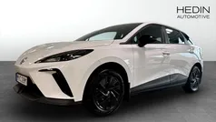 Vit (white) Begagnad 2023 MG MG4 EV Halvkombi | 259 900 kr (Marknadspris)