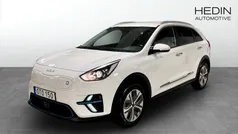 Vit (white) Begagnad 2022 Kia e-Niro 2 SUV | 299 900 kr (Marknadspris)