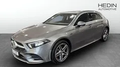 Grå metallic Begagnad 2020 Mercedes A250 AMG Halvkombi | 279 900 kr (Marknadspris)