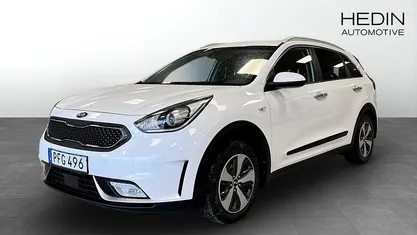 Begagnad Kia Niro Advance 105 HK (77 kW) 2017 Vit SUV