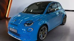 Blå Begagnad 2023 Fiat 500e Abarth Cab | 374 900 kr