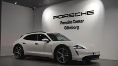 Begagnad 2023 Porsche Taycan Cross Turismo Sedan | 799 000 kr (Marknadspris)