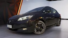 Svart Begagnad 2022 Nissan Leaf Acenta Halvkombi | 174 900 kr (Marknadspris)