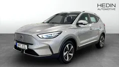 Grå (silver) Begagnad 2021 MG ZS Luxury Sedan | 209 900 kr (Superpris)
