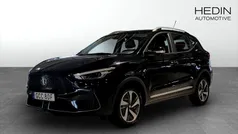 Svart (black) Begagnad 2022 MG ZS Luxury Sedan | 234 900 kr (Superpris)