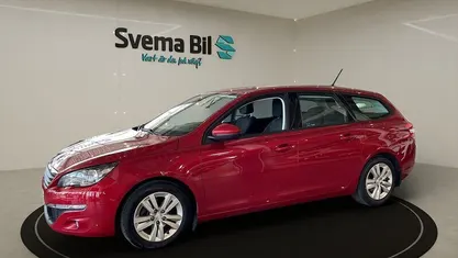 Ultimate red metallic Begagnad 2016 Peugeot 308 Active Kombi | 59 900 kr (Marknadspris)