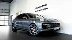 Grå (black) Ny 2025 Porsche Cayenne SUV | 1 597 800 kr (Marknadspris)