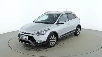 Silver Begagnad 2017 Hyundai i20 Active Sedan | 109 000 kr (Bra pris)