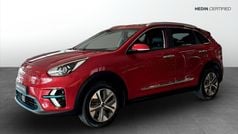 Röd (red) Begagnad 2022 Kia e-Niro Advance SUV | 269 900 kr (Marknadspris)
