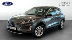 Grå (silver) Begagnad 2021 Ford Kuga Titanium SUV | 244 900 kr (Marknadspris)