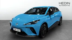Blå Begagnad 2023 MG MG4 EV Halvkombi | 244 900 kr (Marknadspris)