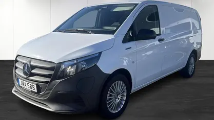Begagnad 2024 Mercedes e-Vito Minibuss | 449 900 kr (Bra pris)
