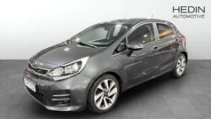 Grå metallic Begagnad 2016 Kia Rio Halvkombi | 119 900 kr (Marknadspris)