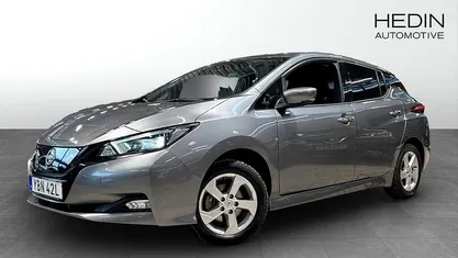 Grå Begagnad 2022 Nissan Leaf N-Connecta Halvkombi | 229 900 kr (Marknadspris)
