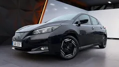 Svart Begagnad 2022 Nissan Leaf Acenta Halvkombi | 174 900 kr (Marknadspris)