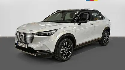 Premium sunlight white metallic/svart tak Begagnad 2023 Honda HR-V Advance SUV | 329 500 kr (Marknadspris)