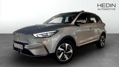 Grå (grey) Begagnad 2022 MG ZS Luxury Sedan | 244 900 kr (Bra pris)