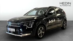 Svart (black) Begagnad 2025 Kia Niro Advance SUV | 399 900 kr (Marknadspris)