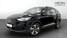 Svart (black) Begagnad 2021 MG ZS Luxury Sedan | 244 900 kr (Superpris)