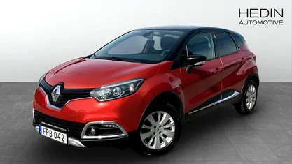 Röd Begagnad 2015 Renault Captur SUV | 129 900 kr (Marknadspris)