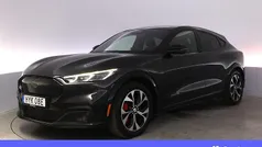 Grå Begagnad 2022 Ford Mustang Mach-E SUV | 369 900 kr (Marknadspris)