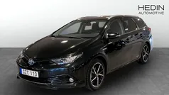 Svart (black) Begagnad 2018 Toyota Auris Hybrid Kombi | 189 900 kr (Marknadspris)