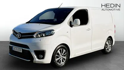 Vit (white) Begagnad 2018 Toyota Proace Minibuss | 155 000 kr (Superpris)
