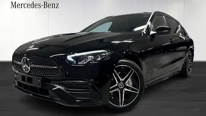 Svart Ny 2025 Mercedes C300e AMG Kombi | 596 750 kr (Marknadspris)