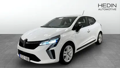 Begagnad Renault Clio V Evolution 143 HK (105 kW) 2024 Vit (white) Halvkombi
