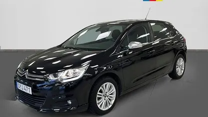 Begagnad Citroën C4 131 HK (96 kW) 2016 Svart Halvkombi