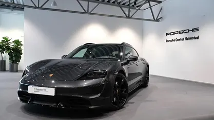 Begagnad Porsche Taycan Cross Turismo 500 kW (680 HK) 2021 Kombi