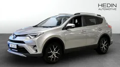 Begagnad 2017 Toyota RAV4 Hybrid SUV | 239 900 kr (Marknadspris)