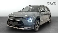 Grön (green) Ny 2024 Kia Niro SUV | 363 425 kr (Bra pris)