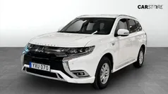 Vit Begagnad 2019 Mitsubishi Outlander P-HEV Kombi | 209 900 kr (Superpris)