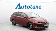 Röd Begagnad 2018 Toyota Auris Touring Sports Kombi | 129 900 kr (Marknadspris)