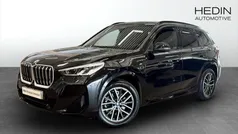 Svart (black) Begagnad 2024 BMW X1 M Sport SUV | 548 700 kr (Marknadspris)