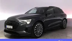 Grå Begagnad 2019 Audi e-tron Advanced SUV | 309 900 kr (Superpris)