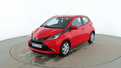 Begagnad 2018 Toyota Aygo X-play Halvkombi | 99 000 kr (Marknadspris)