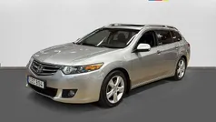 Silver metallic Begagnad 2011 Honda Accord Executive Kombi | 109 500 kr (Marknadspris)