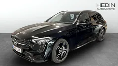 Svart (black) Begagnad 2022 Mercedes C300e AMG Kombi | 389 900 kr (Marknadspris)