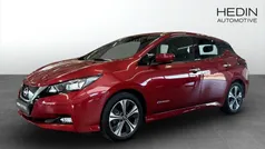 Röd (red) Begagnad 2019 Nissan Leaf N-Connecta Halvkombi | 129 900 kr (Marknadspris)