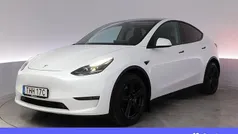 Vit Begagnad 2022 Tesla Model Y Long Range AWD SUV | 349 900 kr (Marknadspris)