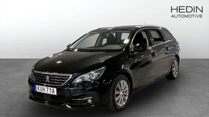 Begagnad Peugeot 308 SW 131 HK (96 kW) 2019 Svart Kombi