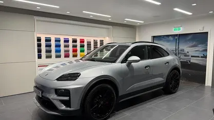 Begagnad Porsche Macan Turbo 469 kW (639 HK) 2024 SUV